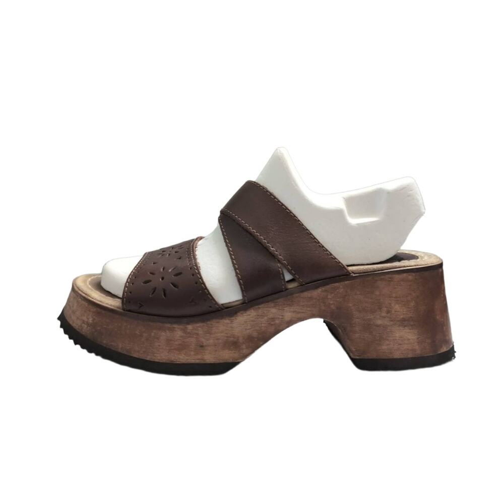 Bongo Brown Y2K Floral Cutout Criss-Cross Platform Wooden Block Heel Sandal 10M